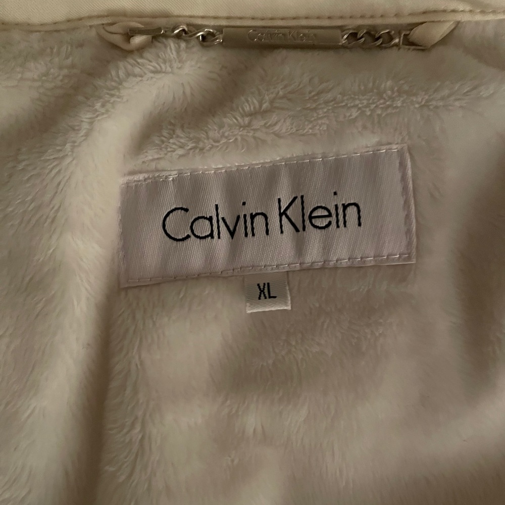 ladies puffer jacket! - Picture 3 of 4
